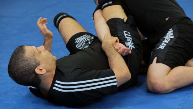 ZS. How to Do an Omoplata MMA Submission Promo Image