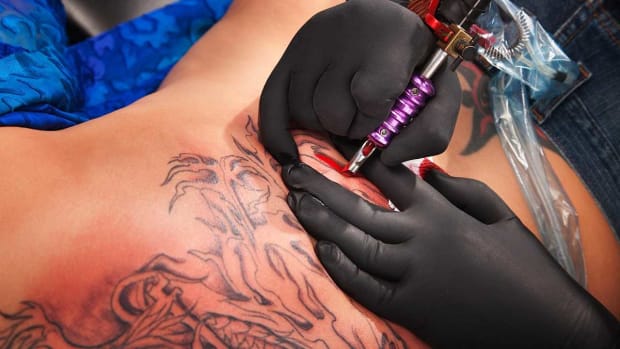 M. How to Sterilize a Tattoo Needle Promo Image