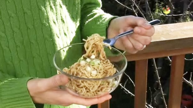 B. How to Dress Up Ramen Noodles with Peanut Butter Promo Image
