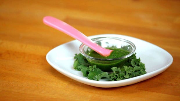 K. How to Make Kale Puree for Babies Promo Image