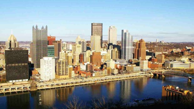 W. How to Do a Pittsburgh Accent Promo Image