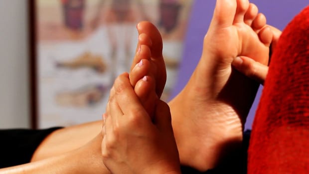 ZI. How to Relieve Asthma with Reflexology Promo Image