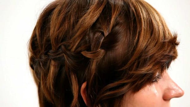 How to Style Short Hair with Bobby Pins, Part 2 - Howcast