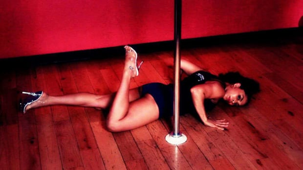 ZC. How to Do a Gabrielle Valliere Pole Dancing Routine Promo Image