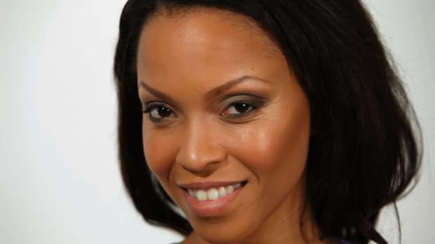 L. How to Apply Eye Shadow for Black Women Promo Image