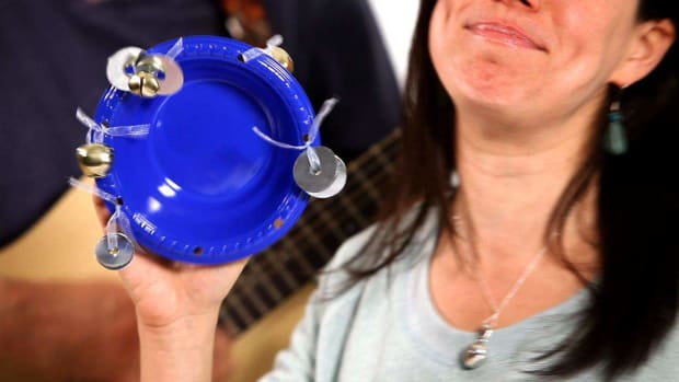 L. How to Make a Tambourine out of a Plastic Bowl Promo Image