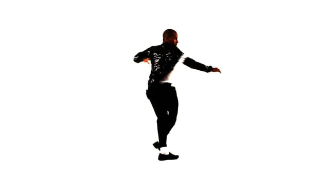 ZE. How to Do a Spin like Michael Jackson Promo Image