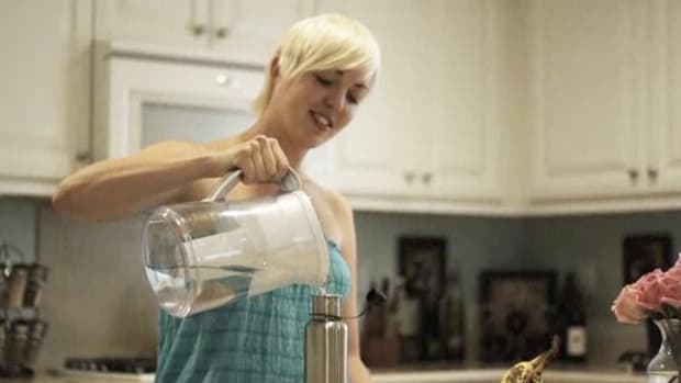 U. How to Buy BPA-Free Water Bottles Promo Image