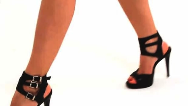 T. How to Avoid Getting a Hammertoe from High Heels Promo Image