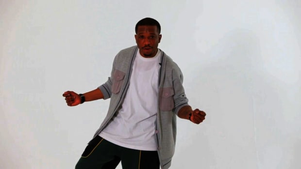 H. How to Do the Soulja Boy Hip-Hop Dance Move Promo Image