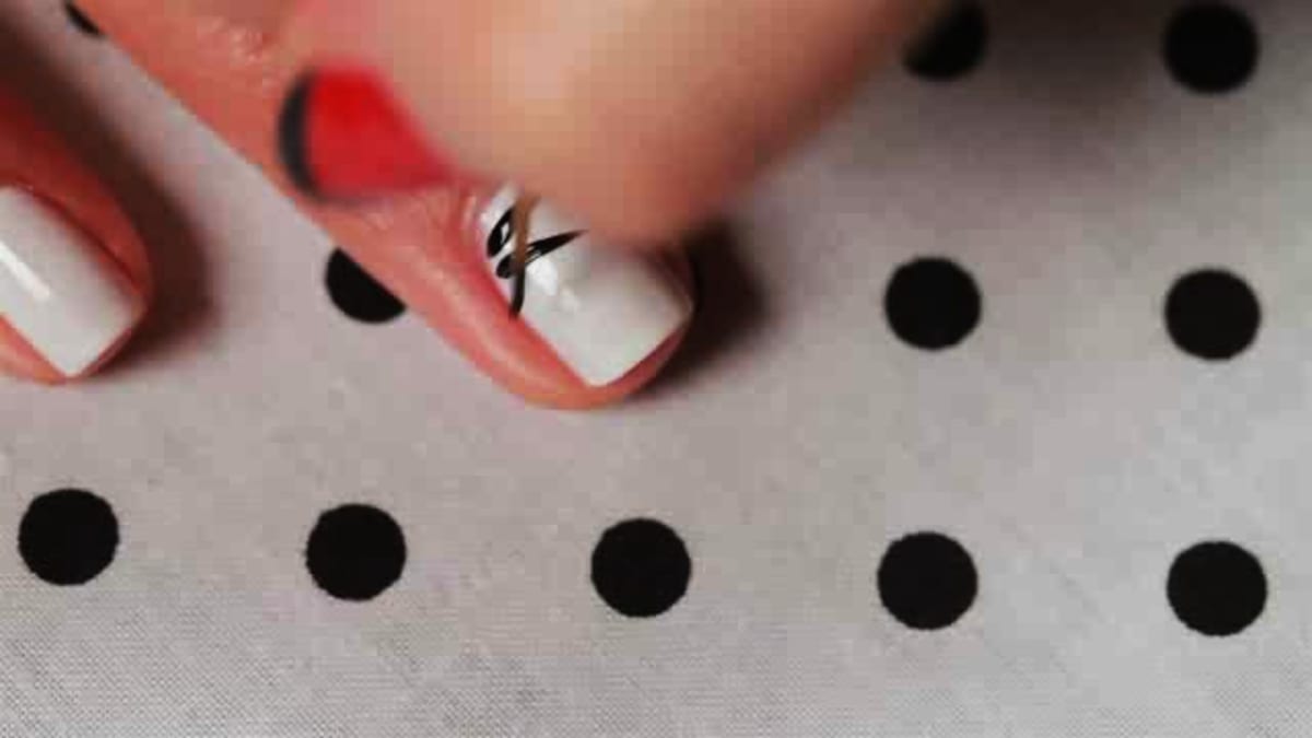 How to Create a Zebra Print Nail Art Design - Howcast How to Create a Zebra Print Nail Art Design - Howcast