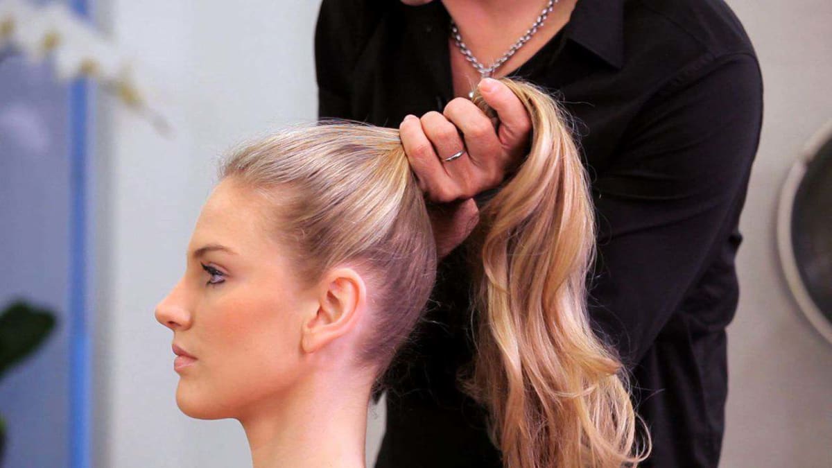 30 Bridal Hairstyles For Long And Straight Hair: Messy Buns To Braids To  Slay Your Wedding