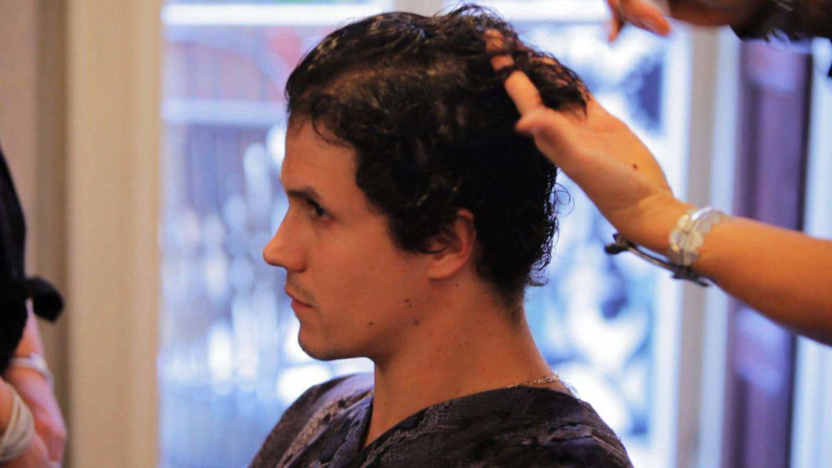 Best Men's Haircuts for Wavy Hair - Howcast Best Men's Haircuts for Wavy Hair - Howcast