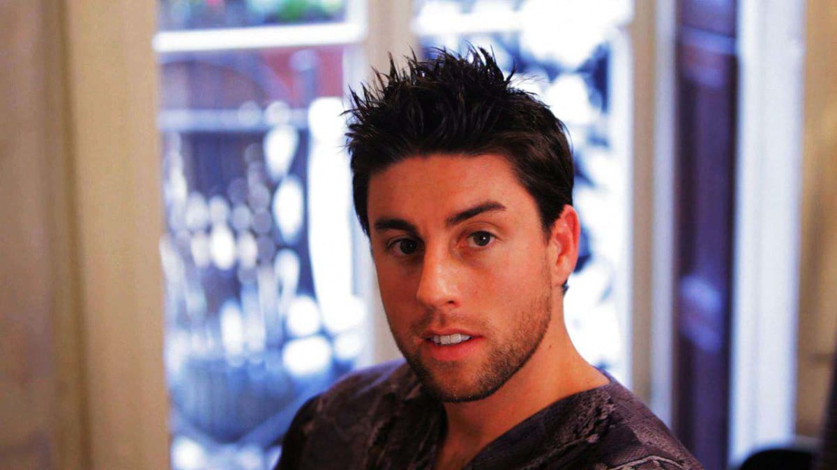 How to Use Hair Gel for Men - Howcast How to Use Hair Gel for Men - Howcast