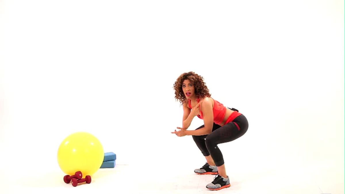 Dumbbell frog online squat