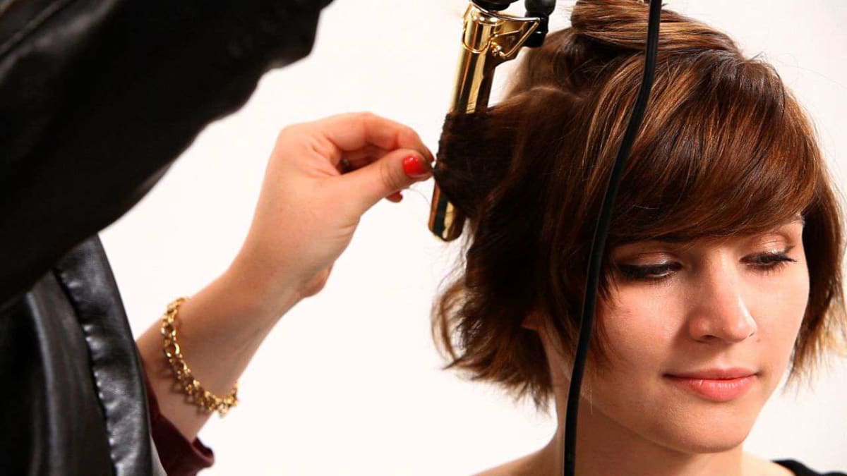 How to curl short hair without a curling iron top