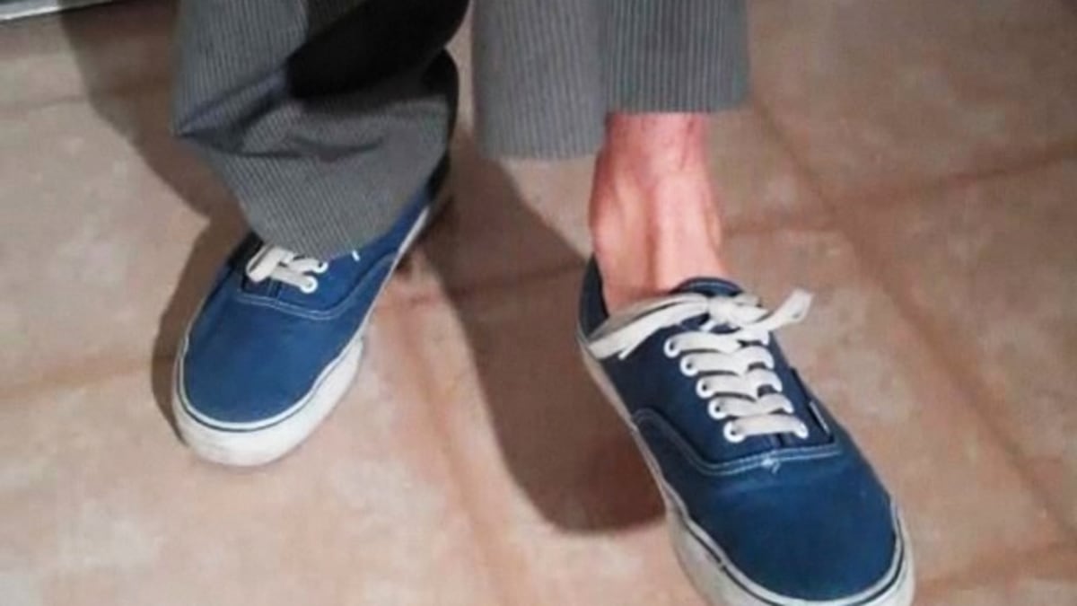 Carbonaro effect cheap shoelaces