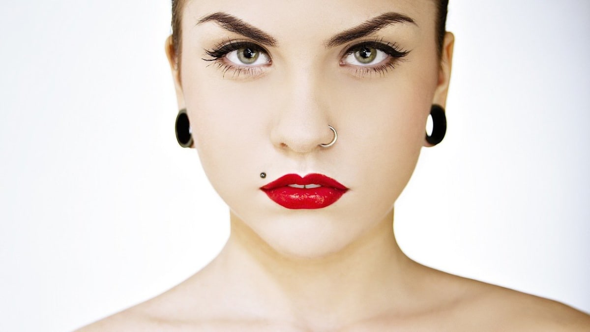 Septum and monroe hot sale piercing
