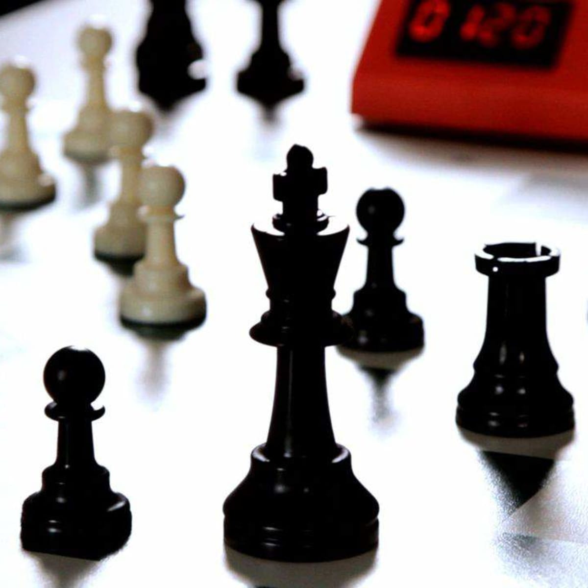 How to Achieve Checkmate with Only the King & Queen - Howcast