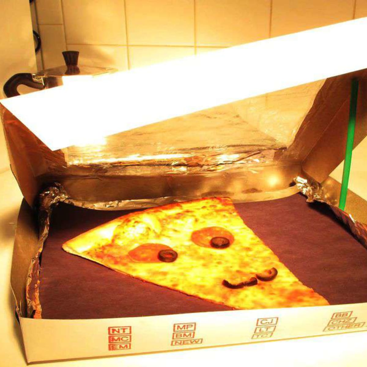 Build a Pizza Box Solar Oven