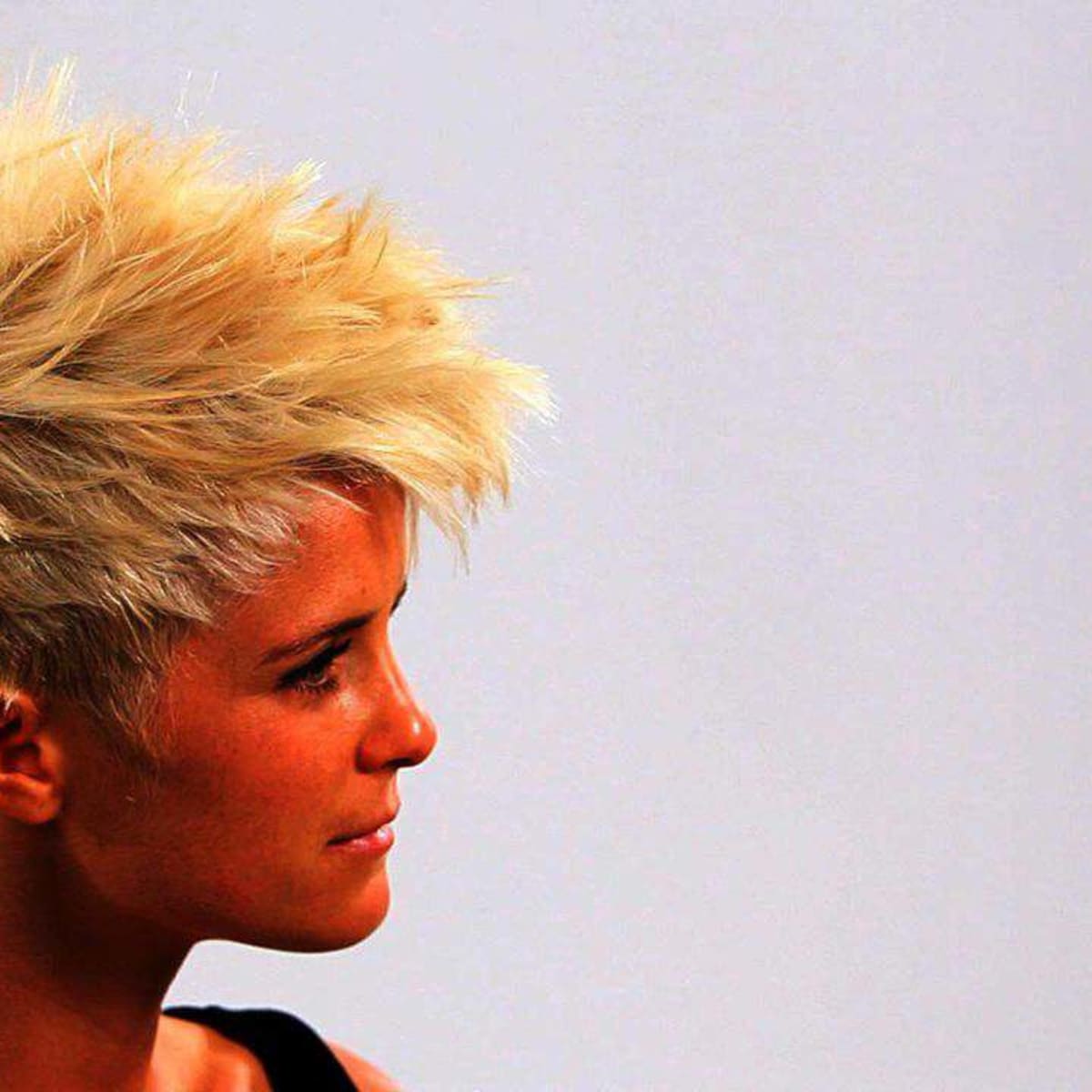 How to Style Short Punk Hair - Howcast How to Style Short Punk Hair - Howcast