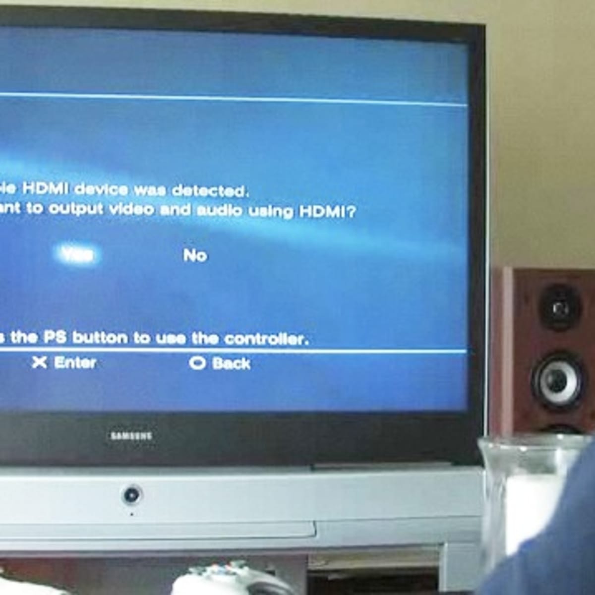 zakdoek Niet meer geldig ik klaag How to Connect Your PS3 Via HDMI - Howcast