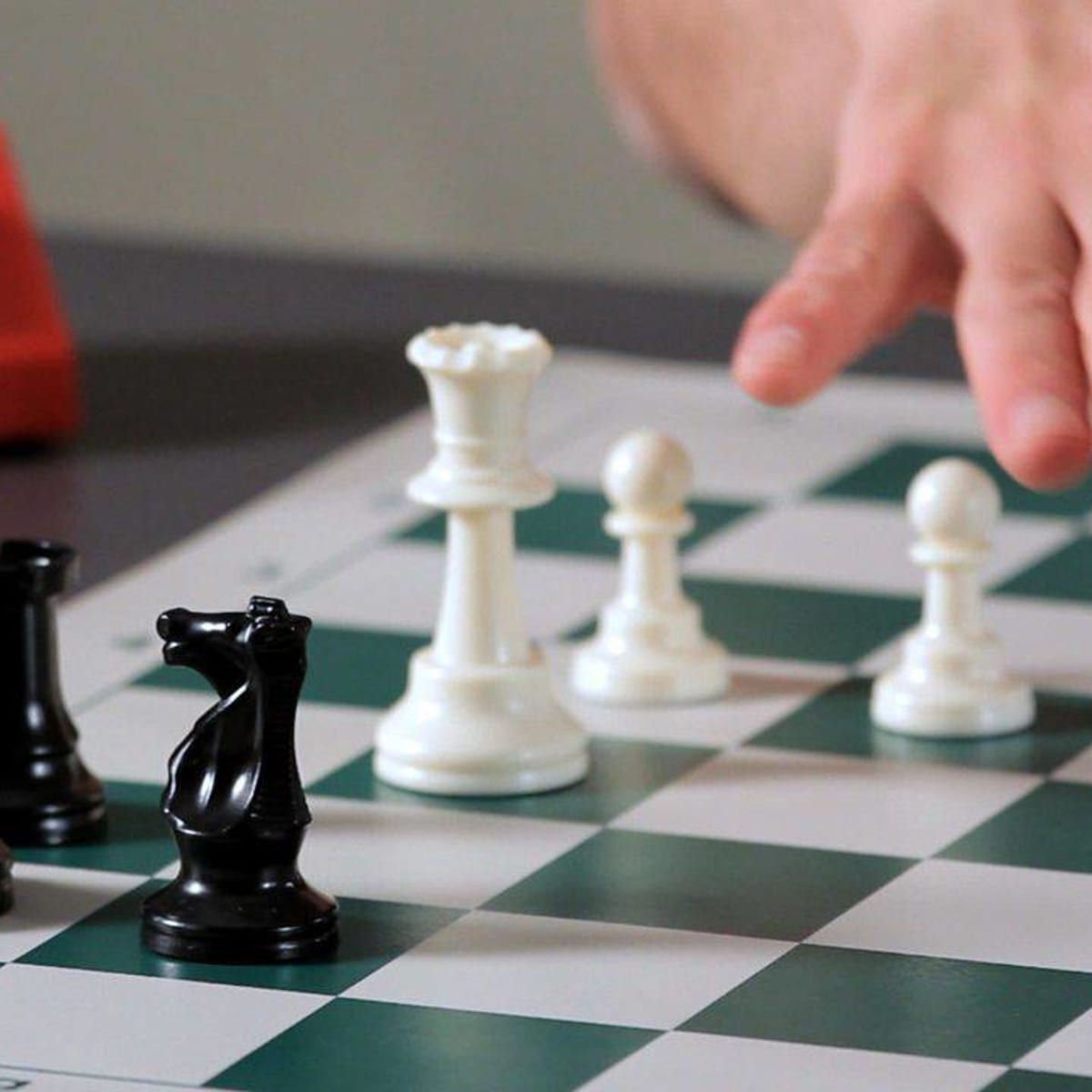 What Is a Smothered Checkmate? - Howcast