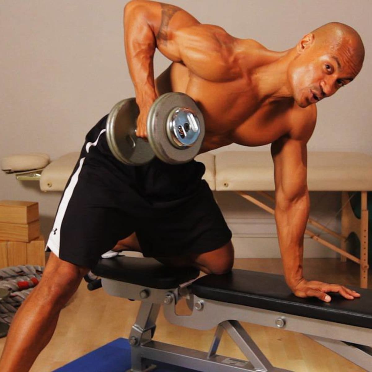Dumbbell rowing workout online