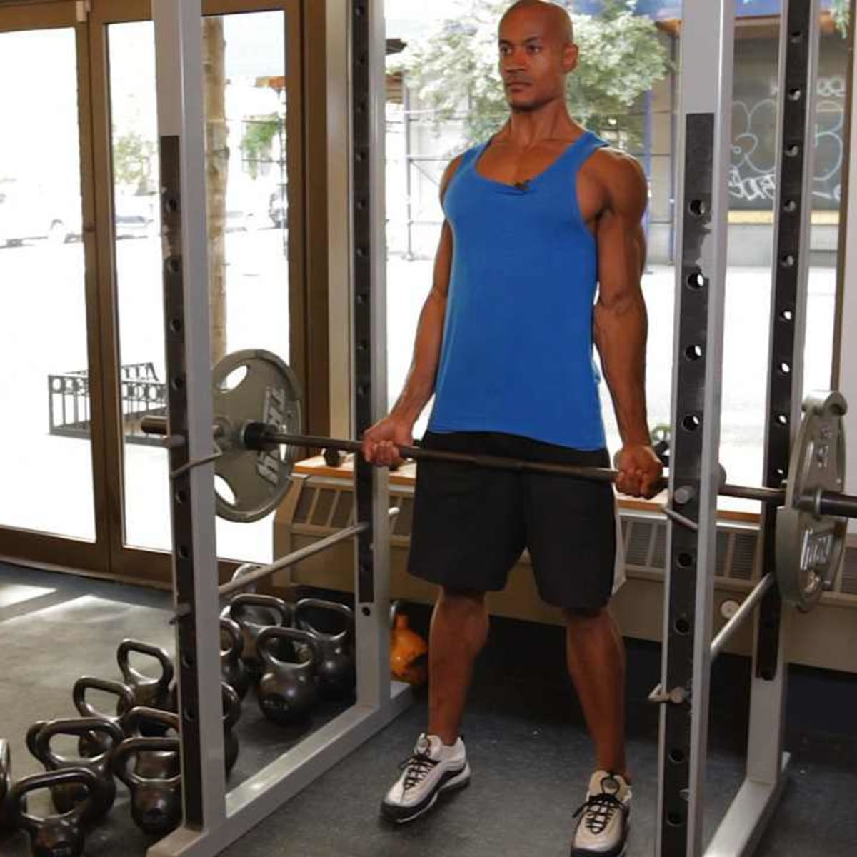 Back workout best sale smith machine
