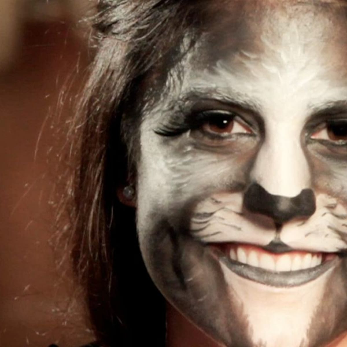 Cat shop face makeup