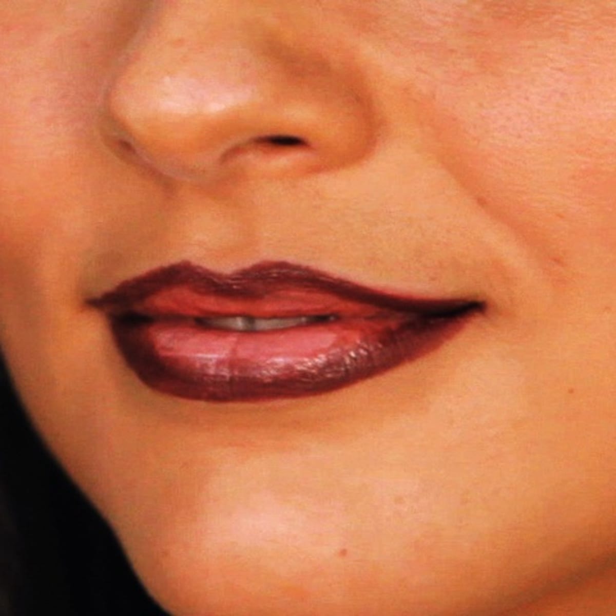 Chola lip shop