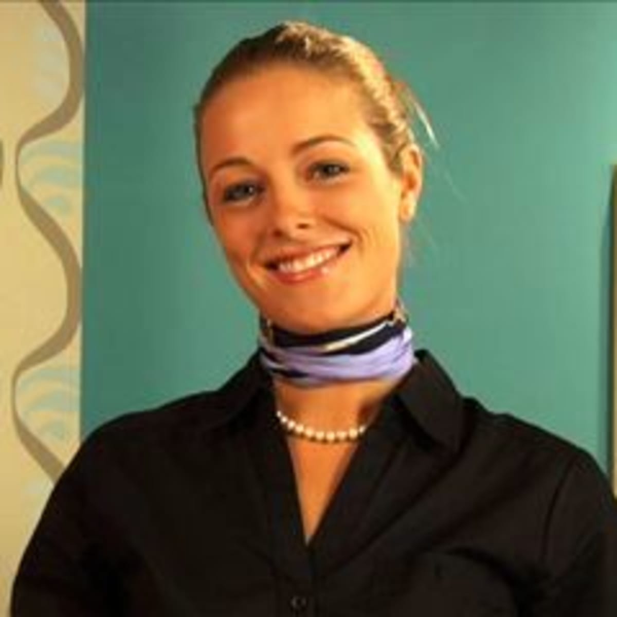 French twist shop scarf tying
