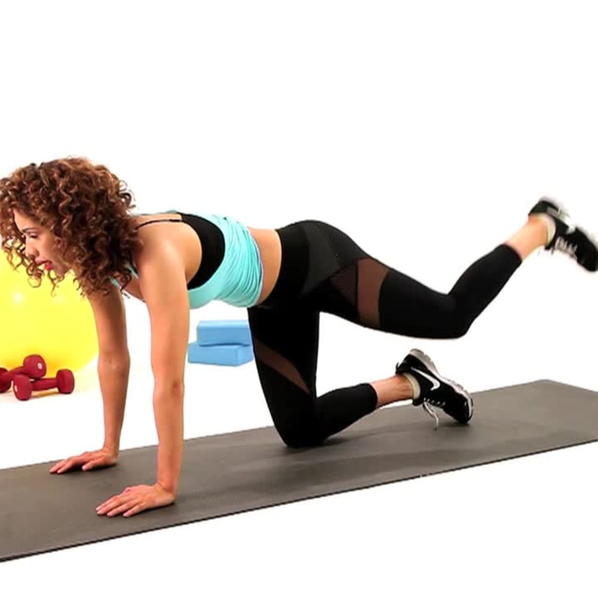 How to Do a Kneeling Hip Extension Howcast