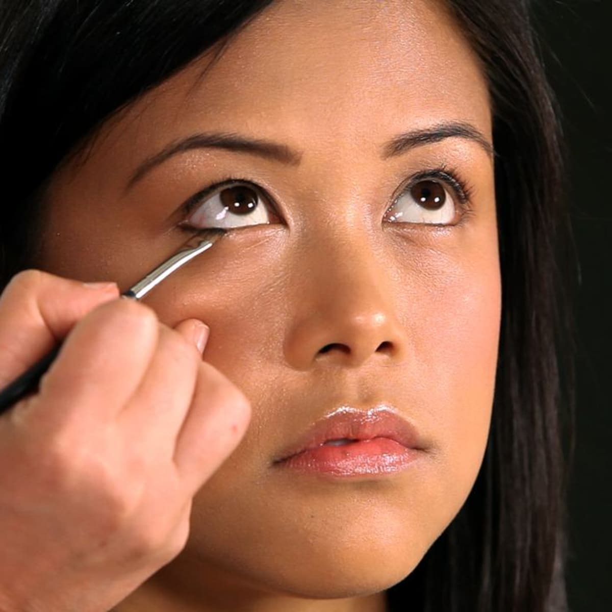 Eyeliner for asian 2025 eyes