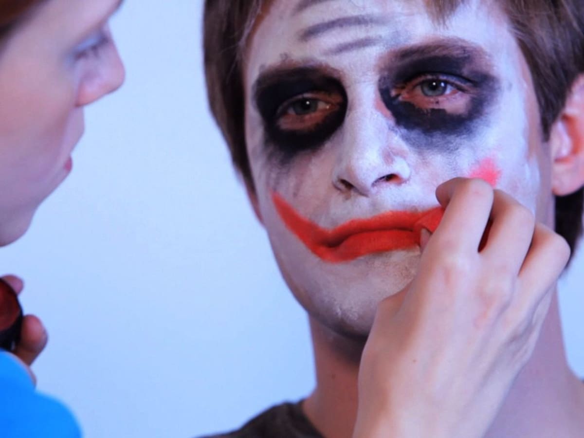 How To Paint The Joker With Face Paint Howcast How To Paint The Joker With Face Paint Howcast