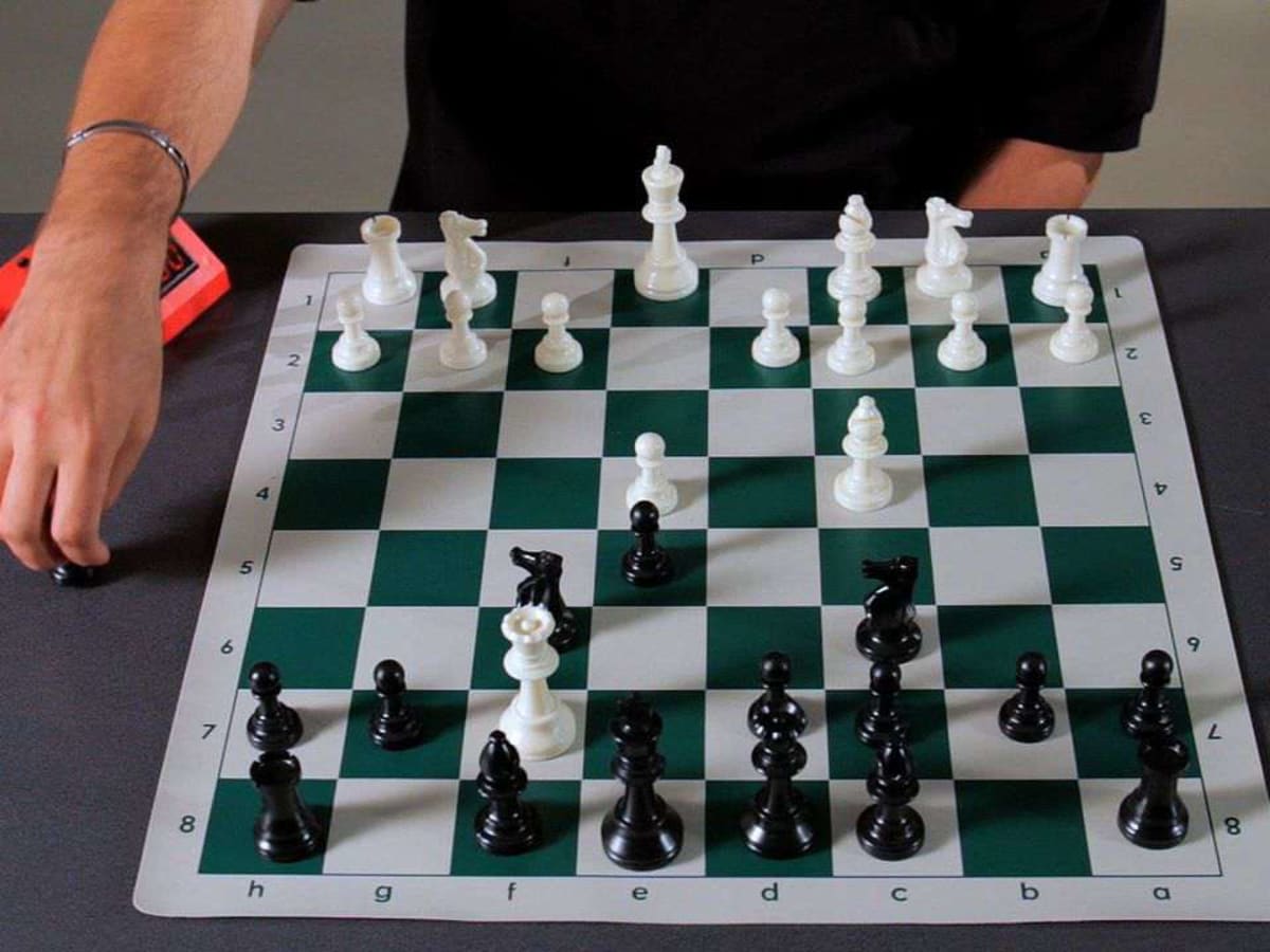 How to Do Scholar's Mate in Chess & Get Checkmate in 4 Moves