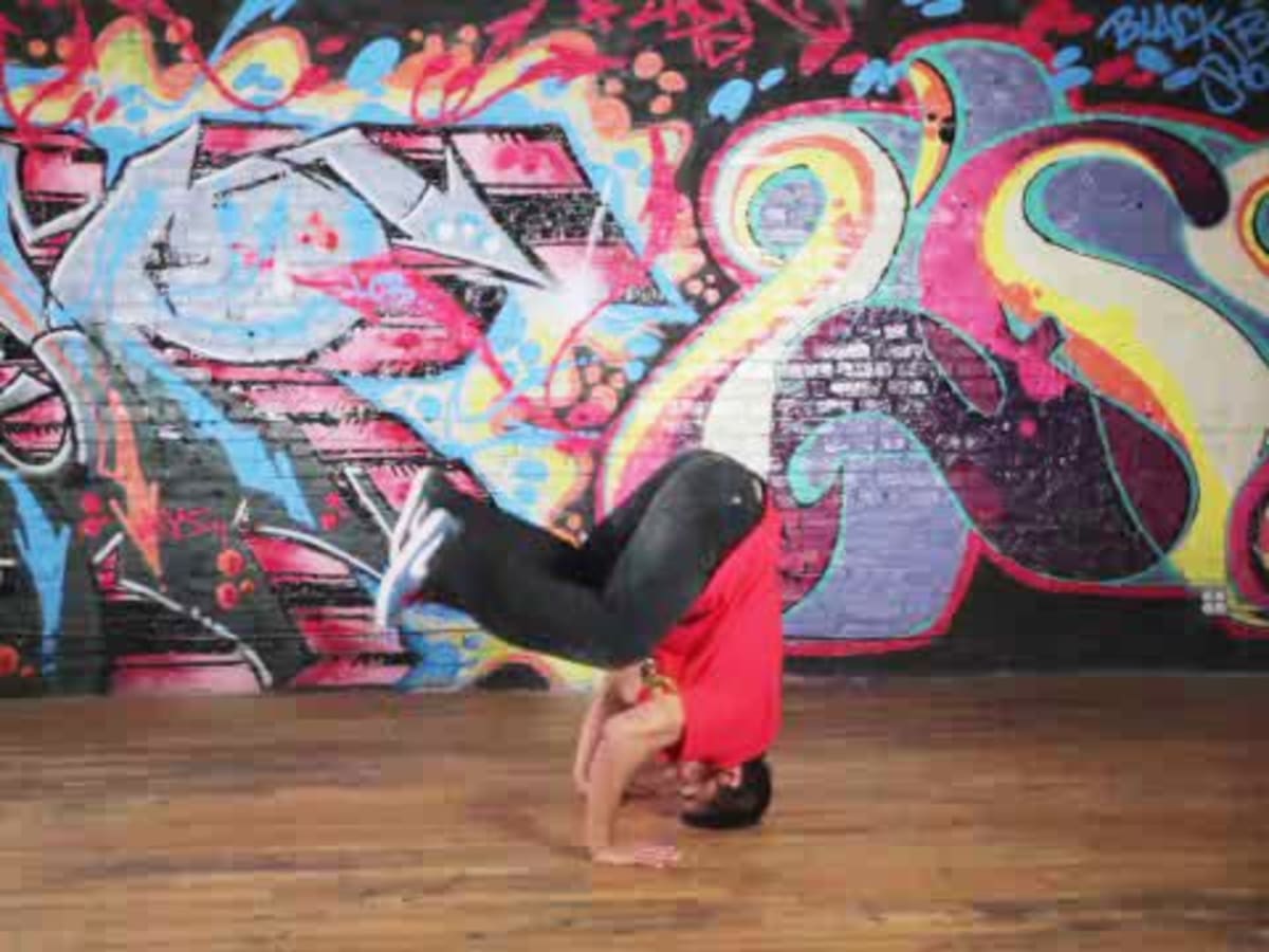 How to Do a Headstand Freeze B-Boy Dance Move - Howcast