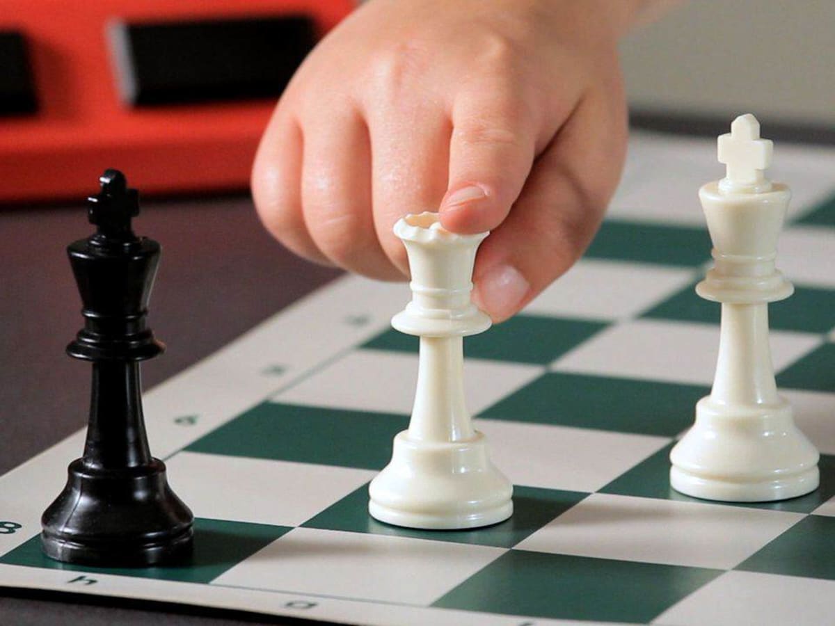 Chess lesson # 18: Queen and King vs King Checkmate