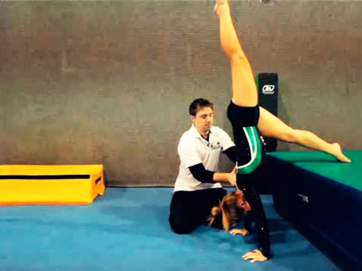 How to Do a Handstand Push-up