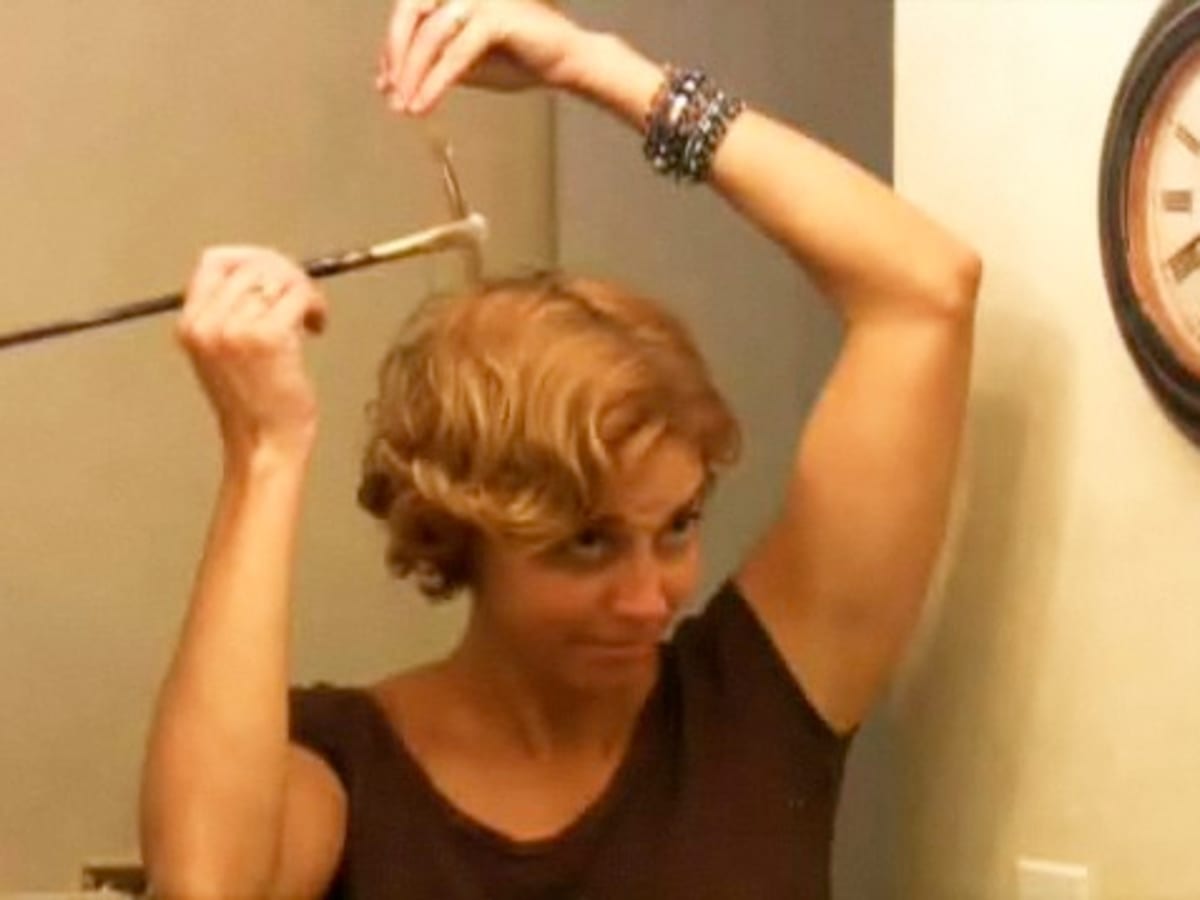 How to Give Yourself Perfect Highlights Howcast