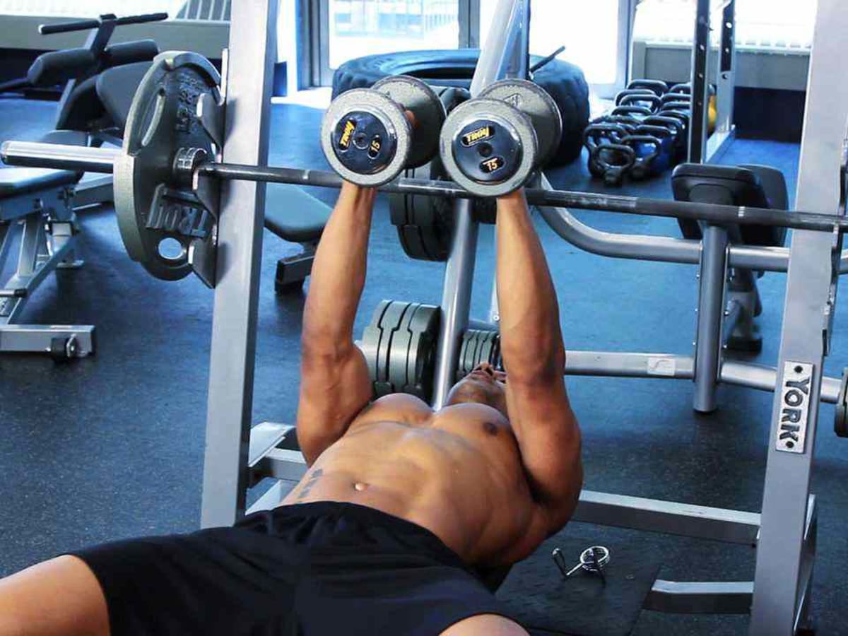 How to Do a Pec Pump Chest Workout at the Gym Howcast