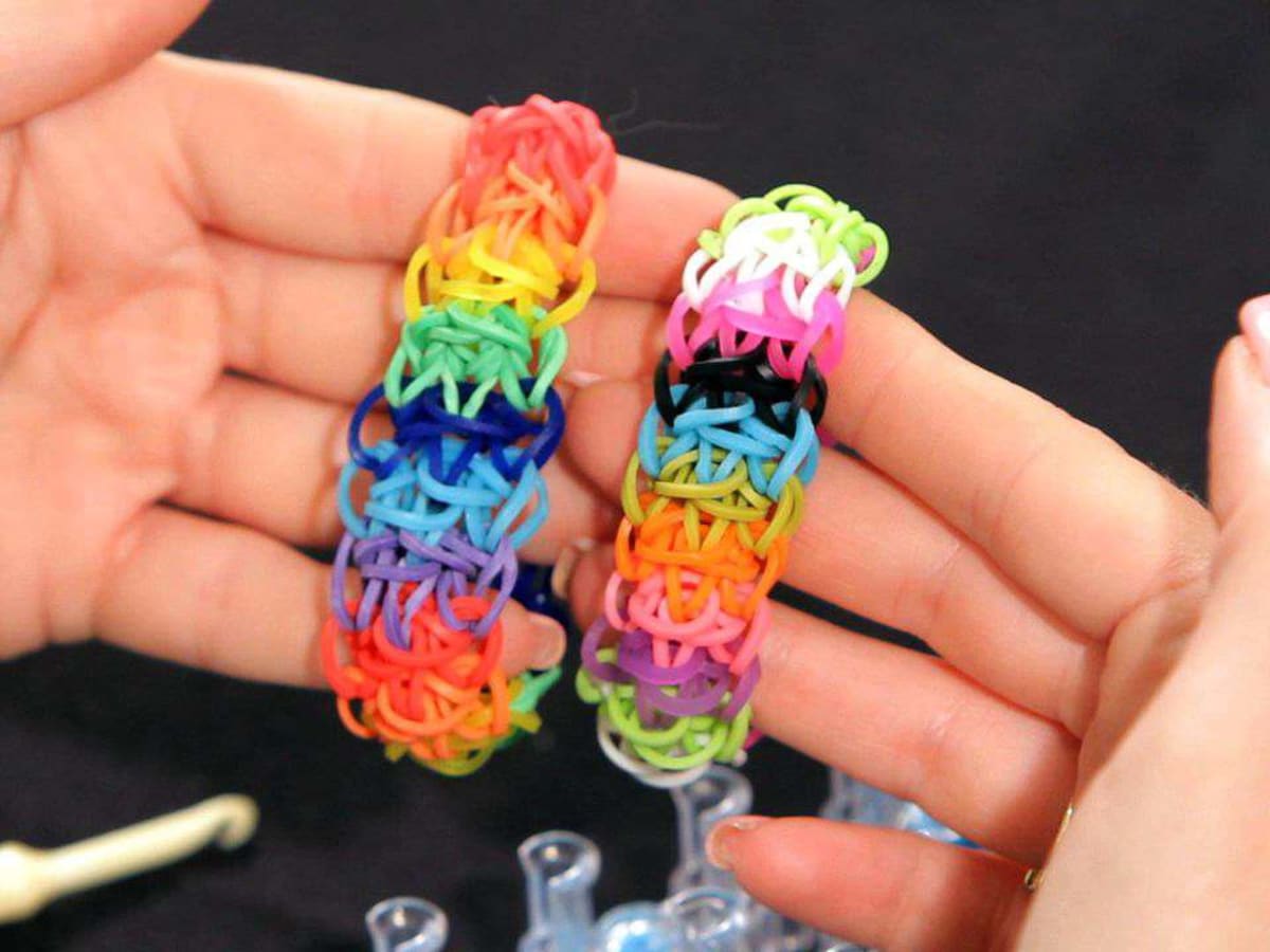 How to Make a Rainbow Splash Rainbow Loom Bracelet Howcast