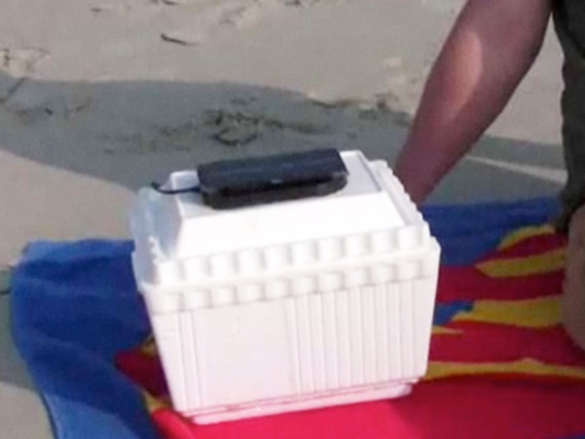 Solar powered hot sale beer cooler