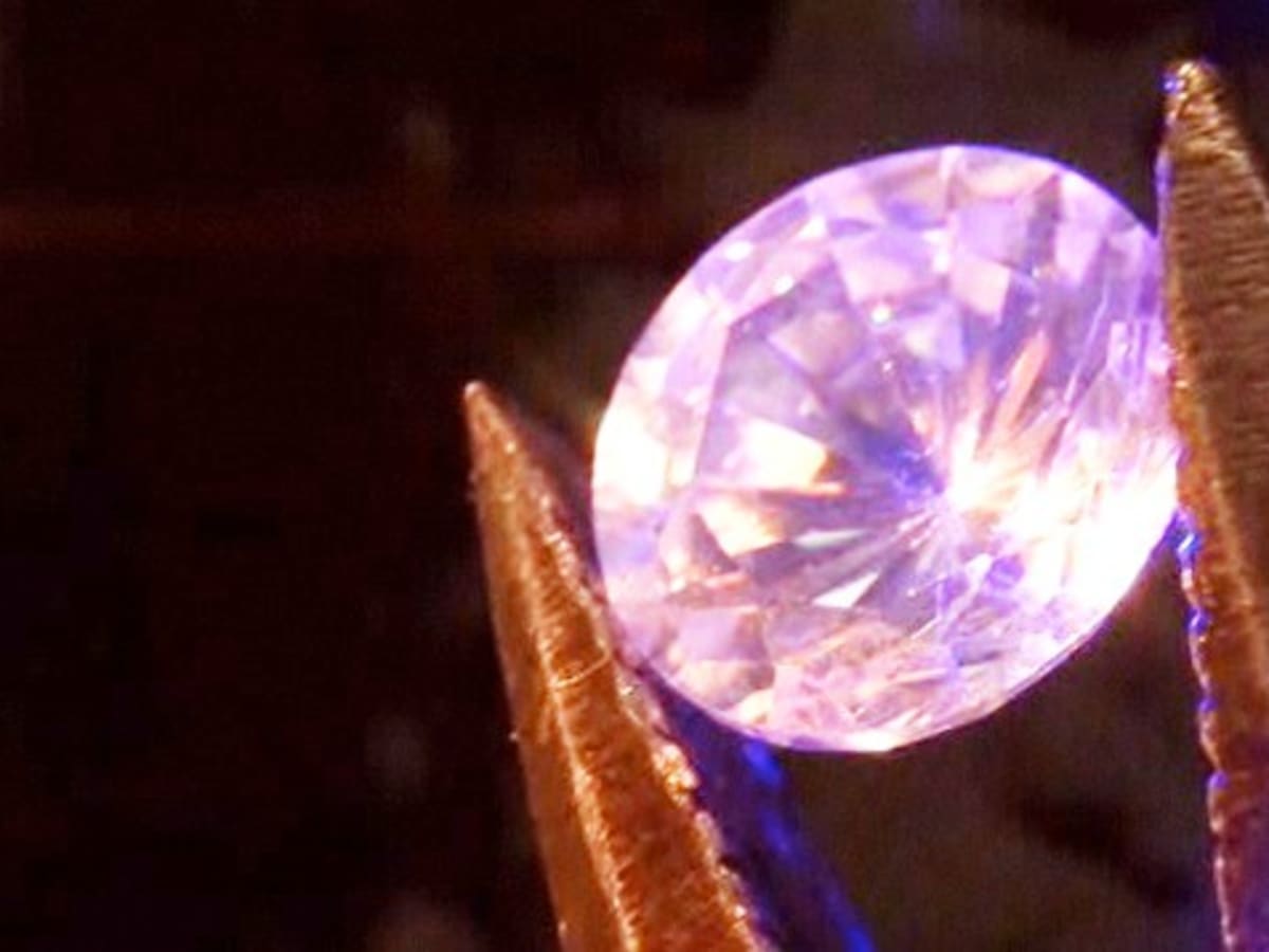 Uv light diamond 2025 test