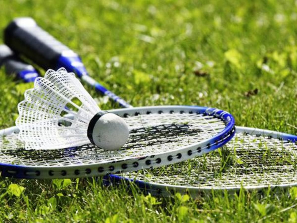 Play badminton shop