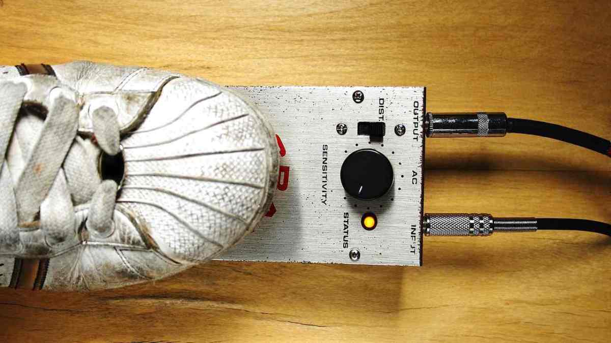 Digital Pedals vs. Analog Pedals Howcast