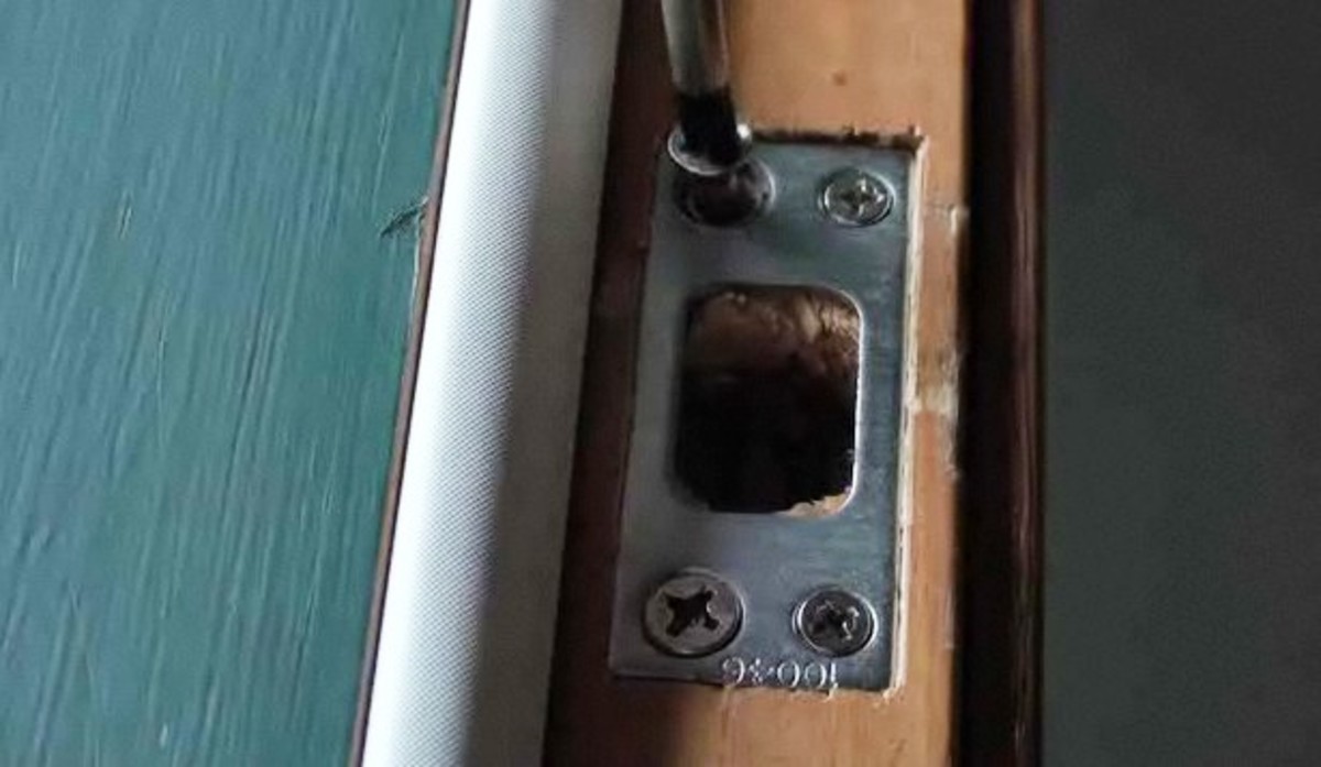 How To Secure Your Home From The Inside Howcast