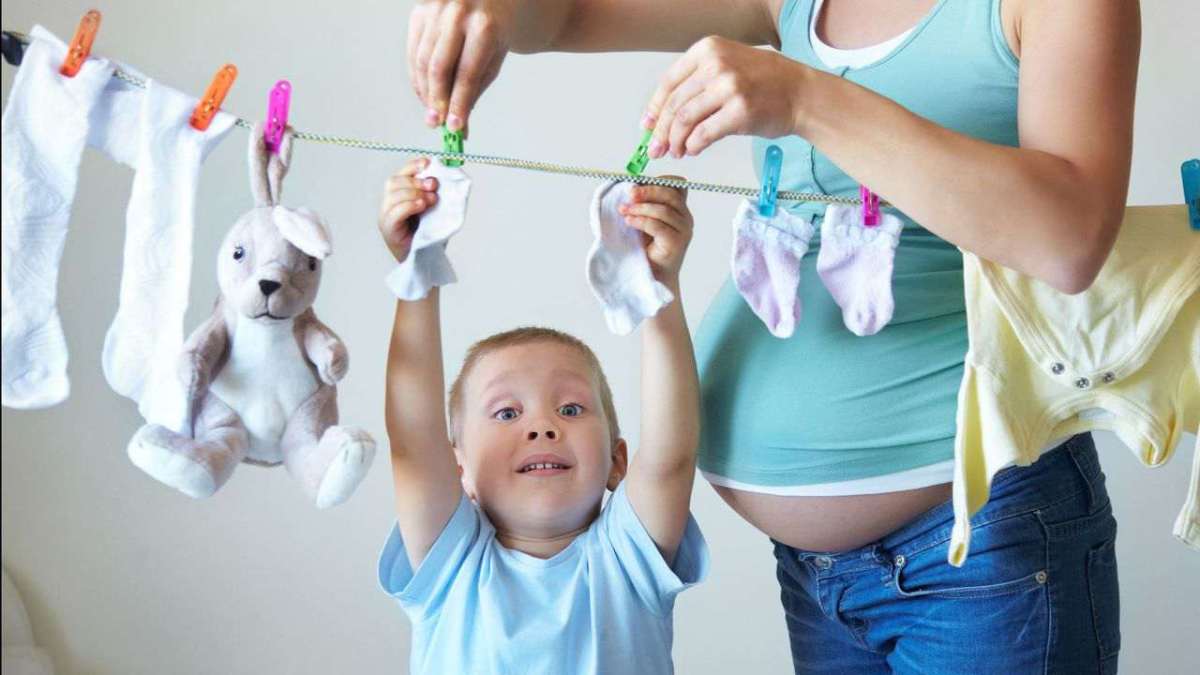 How to Handle Toilet Training Accidents Howcast