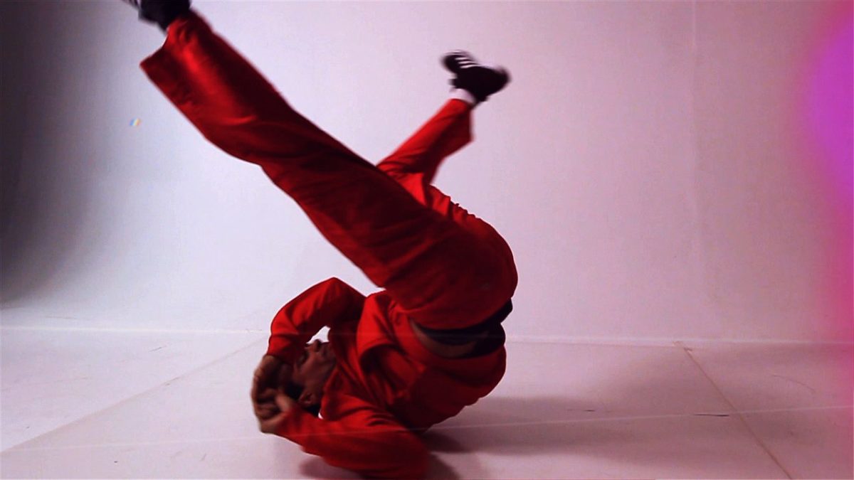 How to Do a Shoulder Spinout in Break Dancing Howcast