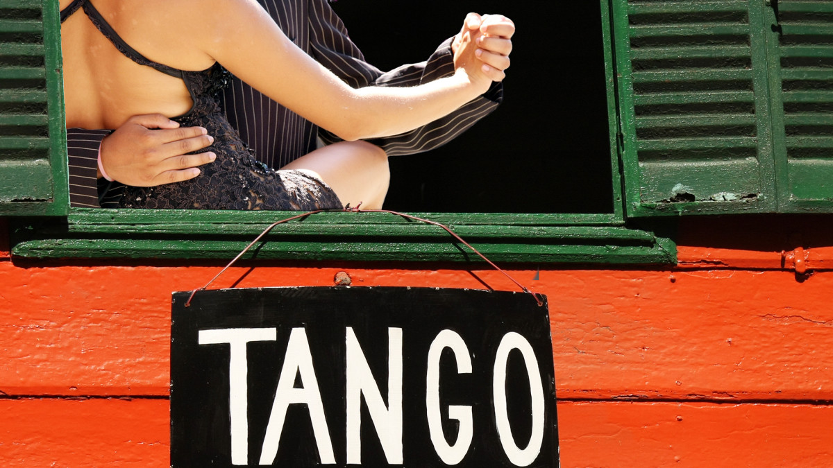 How to Argentine Tango for Beginners - Free Video Lessons - Howcast